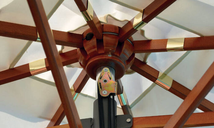 Facility Wood, ombrellone telescopico con struttura in legno