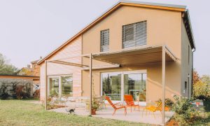 Avant, pergola con copertura retraibile